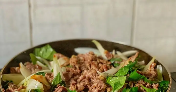 Đánh Giá Chi Tiết Bò Lá Lốt Hoàng Yến: Lợi Ích, Tác Hại Và Lưu Ý Quan Trọng