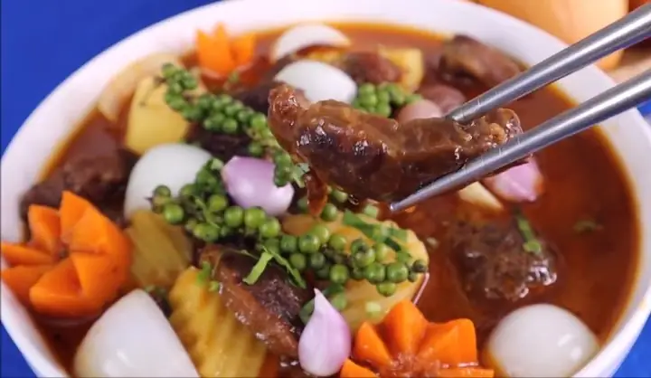 Bò Nấu Tiêu Xanh Ăn Với Bánh Mì: Công Thức Nấu Ngon "tiệm Bánh Mì Que" Nức Lòng