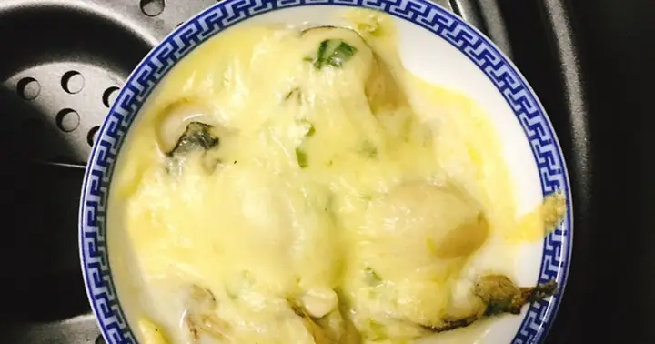 Đánh Giá Chi Tiết Bò Nướng Phô Mai Con Bò Cười: Vị Béo Thơm Có Xứng Đáng Với Mức Giá?