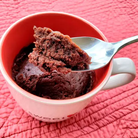Món Bánh Brownie Cốc Đơn Giản Nhanh Chóng