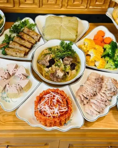 Bữa Cơm Gia Đình Ngày Tết: 10+ Món Ngon Truyền Thống Và Ý Nghĩa Sum Vầy