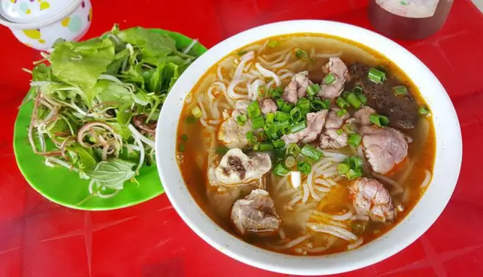 Đánh Giá Chi Tiết Bún Bò Huế Thảo Linh: Nguồn Gốc, Đặc Điểm Và Giá Trị Ẩm Thực