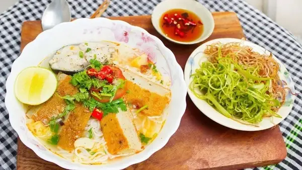 Bún Cá Ngừ Nha Trang: Khám Phá Hương Vị Đặc Sản Miền Biển