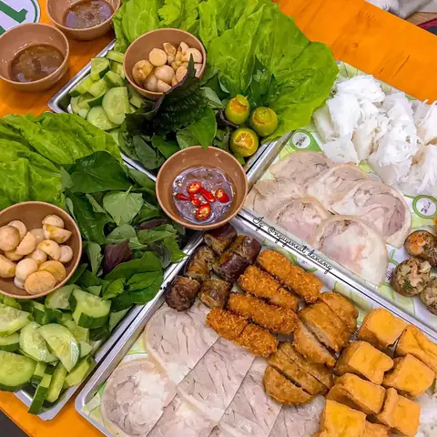 Đánh Giá Chi Tiết Bún Đậu Mắm Tôm Bà Ròm: Hương Vị Chuẩn Vị Hà Nội Có Xứng Với Danh Tiếng?