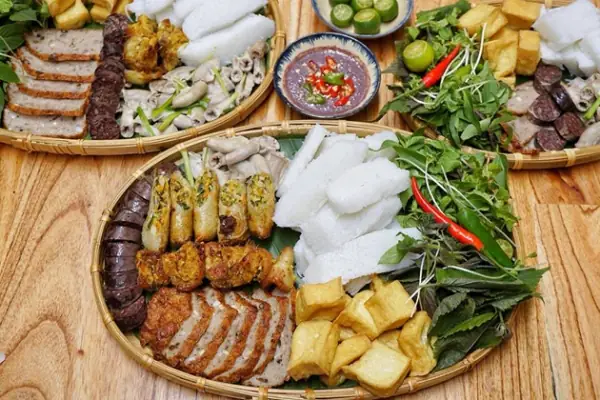 Review Chi Tiết Bún Đậu Mắm Tôm Nhà Khoai: Có Thực Sự Ngon Như Lời Đồn?