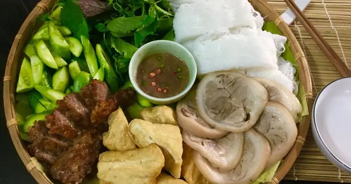 Đánh Giá Chi Tiết Bún Đậu Mẹt Cô Chinh: Có Thực Sự Xứng Danh "đệ Nhất"?