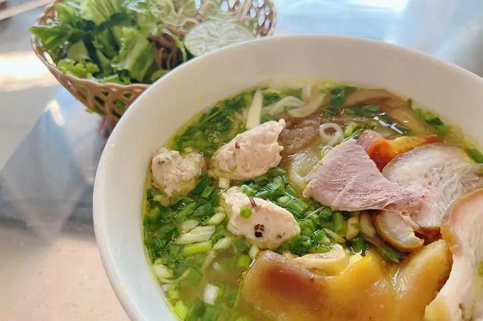 Top 10 Quán Bún Dọc Mùng Sài Gòn Ngon, Chất Lượng Nhất Năm 2026