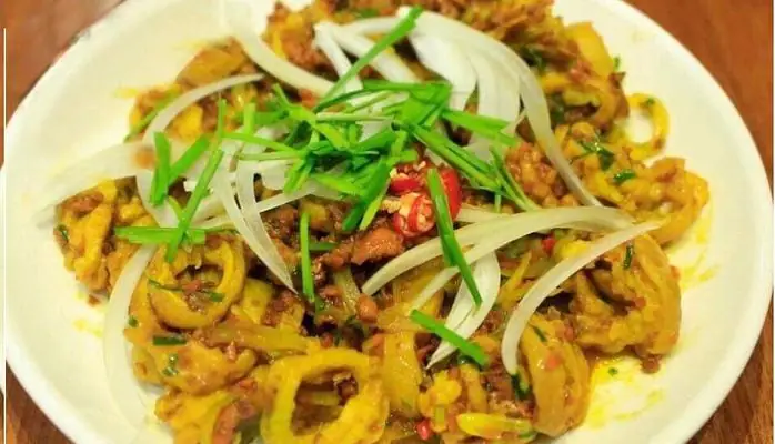 Bún Lòng Xào Nghệ Vy Vy: Tìm Hiểu Về Món Ăn Đặc Sản Hay Chỉ Là Tin Đồn?