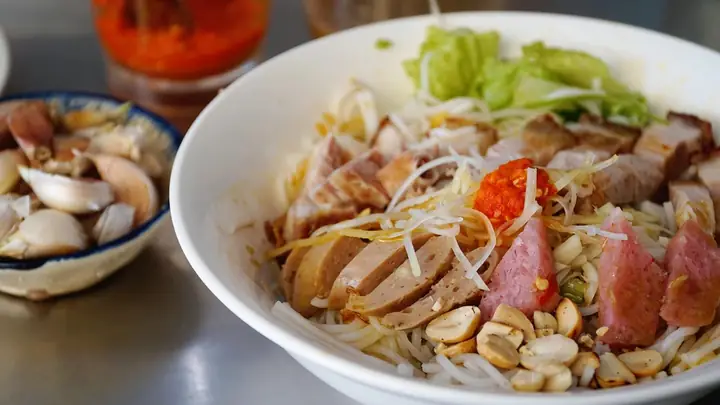 Bún Mắm Nêm Hội An: Vị Ngon Nức Lòng Dân Đậm Đà Hương Vị Miền Trung