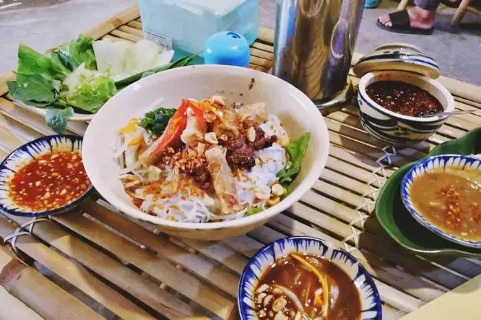 Bún Mắm Nêm Hội An: Vị Ngon Nức Lòng Dân Đậm Đà Hương Vị Miền Trung