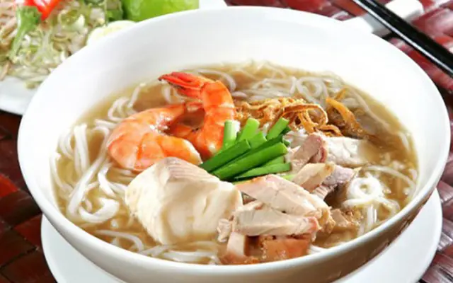 Review Bún Nước Lèo Cô Ba: Taste, Price, And Location Analysis