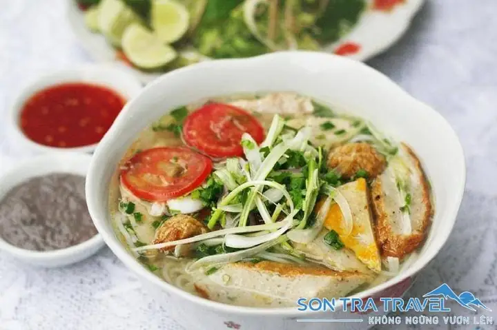 Review Bún Riêu Lốp Xe Nha Trang: Đâu Là Quán Ngon, Giá Tốt, Chất Lượng Nhất?