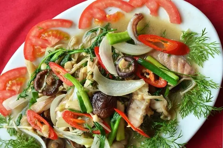Cá Chép Giòn Xào Lăn: Công Thức Và Bí Quyết Chế Biến Chuẩn Vị Nhà Hàng