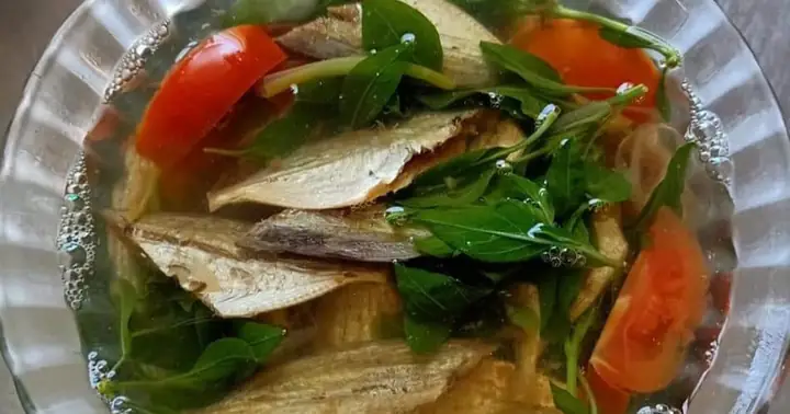 Cá Chỉ Vàng Kho Cà Chua: Công Thức Nấu Ngon Chuẩn Vị, Bí Quyết Từ Chuyên Gia Ẩm Thực Cá Chỉ Vàng Kho Cà Chua: Công Thức Nấu Ngon Chuẩn Vị, Bí Quyết Từ Chuyên Gia Ẩm Thực