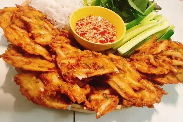 Cá Cơm Chiên Bột Ngon: Bí Quyết Từ Lựa Chọn Nguyên Liệu Đến Thành Phẩm Giòn Rụm