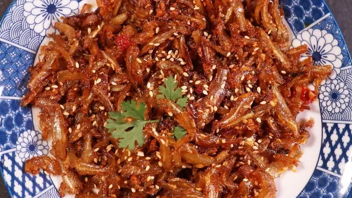 Đánh Giá Chi Tiết Cá Cơm Khô Rim Đường: Nên Mua Loại Nào Ngon, Chuẩn Vị Và An Toàn Nhất?