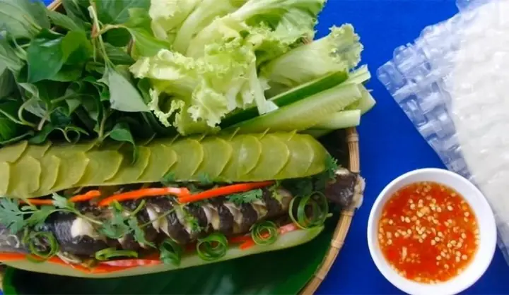 Cá Lóc Hấp Bầu Miền Tây: Công Thức Nấu Nướng Đậm Đà Hương Vị Đồng Quê