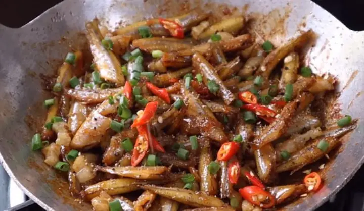 Cá Lòng Ròng Kho Tiêu: Cách Chế Biến Món Ngon Chuẩn Vị Miền Tây Cá Lòng Ròng Kho Tiêu: Cách Chế Biến Món Ngon Chuẩn Vị Miền Tây