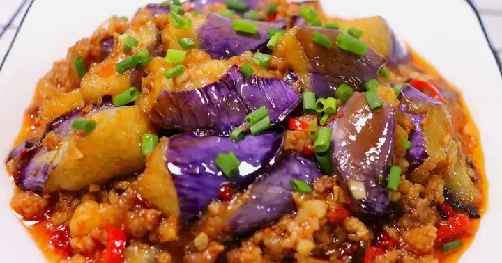 Khám Phá Cách Biến Cà Ngọt Thành Món Ngon Bổ Dưỡng Cho Gia Đình Khám Phá Cách Biến Cà Ngọt Thành Món Ngon Bổ Dưỡng Cho Gia Đình