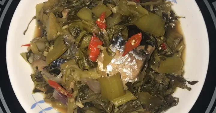 Cá Ngừ Kho Cải Chua: Công Thức Hoàn Hảo Cho Bữa Cơm Gia Đình Việt Cá Ngừ Kho Cải Chua: Công Thức Hoàn Hảo Cho Bữa Cơm Gia Đình Việt
