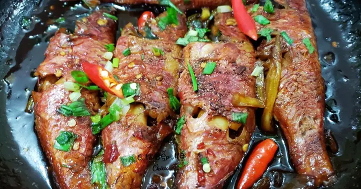 Cá Phèn Kho Thịt Ba Chỉ: Công Thức Chi Tiết Và Bí Quyết Để Món Ăn Đậm Đà, Hấp Dẫn Cá Phèn Kho Thịt Ba Chỉ: Công Thức Chi Tiết Và Bí Quyết Để Món Ăn Đậm Đà, Hấp Dẫn
