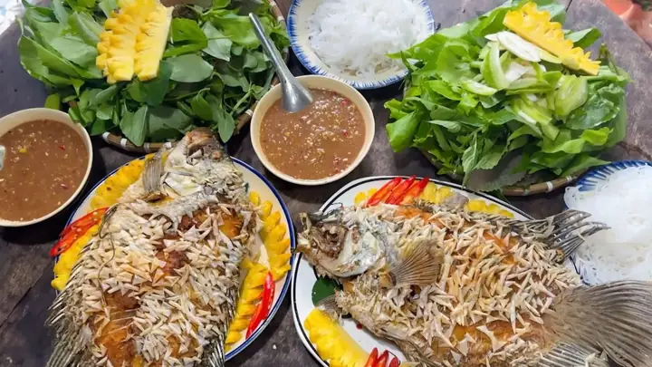 Đánh Giá Chi Tiết Cá Tai Tượng Chiên Xù: Nên Mua Loại Nào Cho Bữa Tiệc Tại Gia?