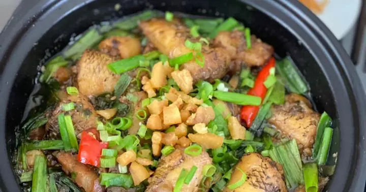 Cá Tép Kho Tương Gừng: Công Thức Chi Tiết Và Bí Quyết Để Món Ăn Đậm Đà Chuẩn Vị Cá Tép Kho Tương Gừng: Công Thức Chi Tiết Và Bí Quyết Để Món Ăn Đậm Đà Chuẩn Vị