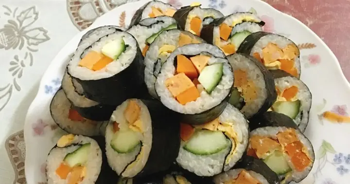 Các Món Sushi Dễ Làm Tại Nhà Cho Người Mới Bắt Đầu