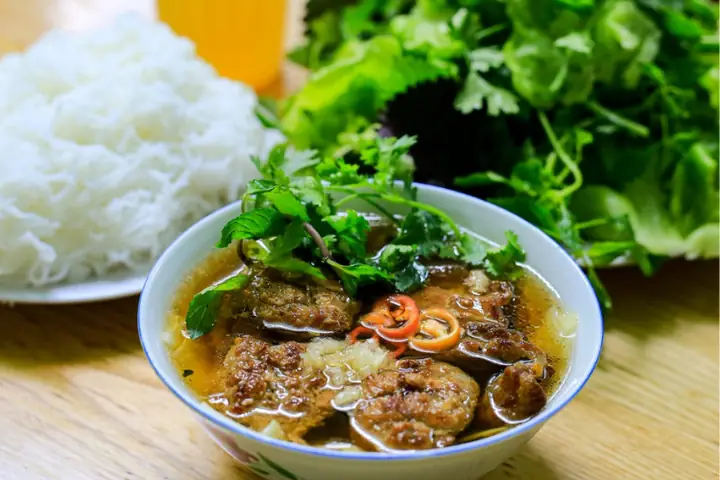 Cách Ăn Bún Chả Hà Nội Chuẩn Vị Nhất Định Phải Thử Ít Nhất Một Lần