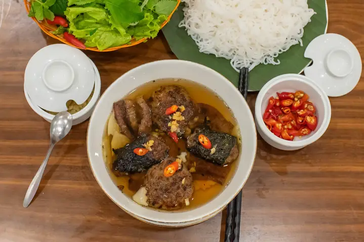 Cách Ăn Bún Chả Hà Nội Chuẩn Vị Nhất Định Phải Thử Ít Nhất Một Lần