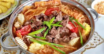 Cách Bày Đĩa Lẩu Thập Cẩm Ngon Mắt Và Chuẩn Vị Cho Mọi Bữa Tiệc