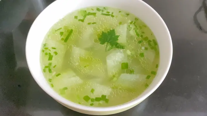 Cách Cắt Bí Đao Nấu Canh: Hướng Dẫn Chi Tiết Từ A-z Cho Món Canh Thanh Mát