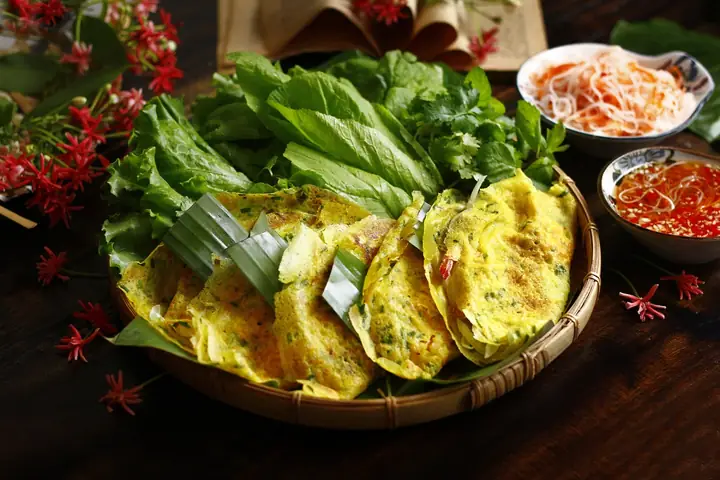 Cách Chế Biến Bánh Xèo Miền Nam Chuẩn Vị Giòn Rụm, Không Bị Cứng