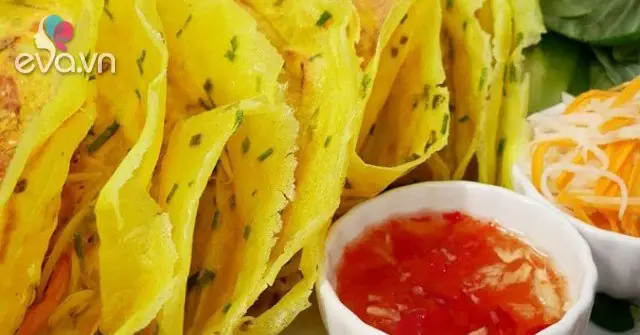 Cách Chế Biến Bánh Xèo Miền Nam Chuẩn Vị Giòn Rụm, Không Bị Cứng
