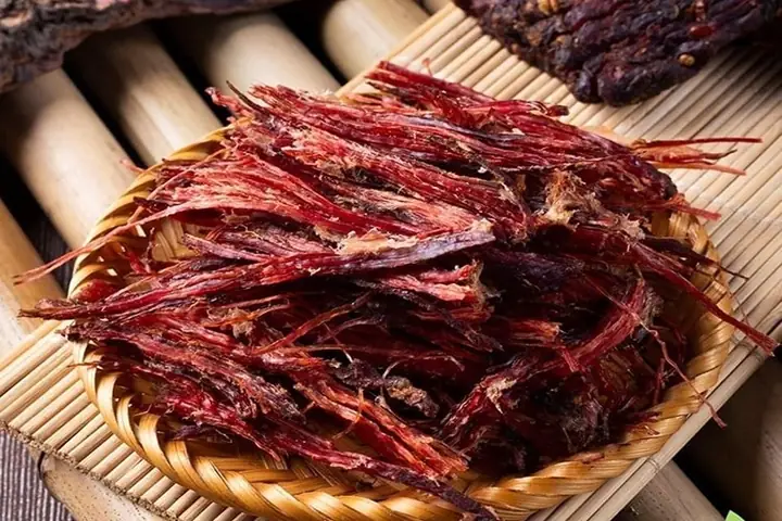 Cách Chế Biến Thịt Lợn Khô Gác Bếp Chuẩn Vị Tây Bắc
