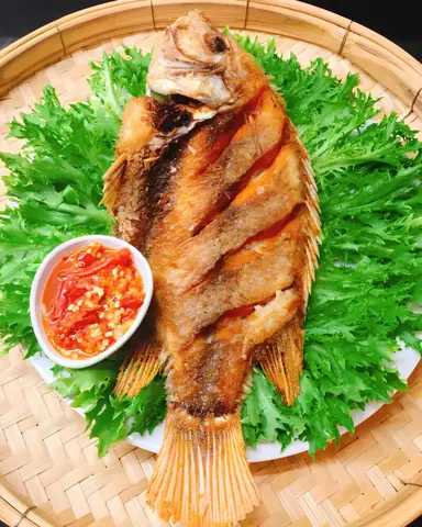 10+ Cách Chiên Cá Giòn Lâu, Không Bị Văng Dầu, Không Dính Chảo Đơn Giện Tại Nhà