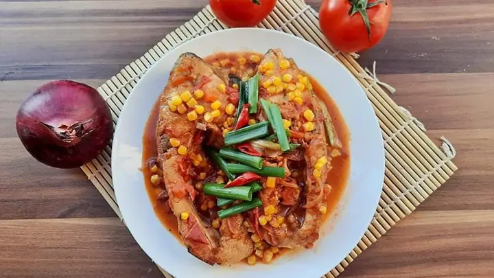 Cách Kho Cá Chép Với Cà Chua Ngon Chuẩn Vị, Thịt Chắc Không Bị Nát Cách Kho Cá Chép Với Cà Chua Ngon Chuẩn Vị, Thịt Chắc Không Bị Nát