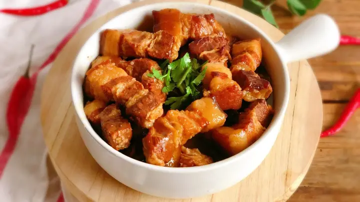 Cách Kho Thịt Heo Mau Mềm