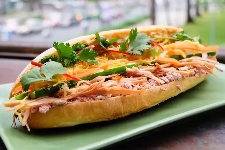 Cách Làm Bánh Mì Pate Truyền Thống Thơm Ngon, Béo Ngậy Tại Nhà