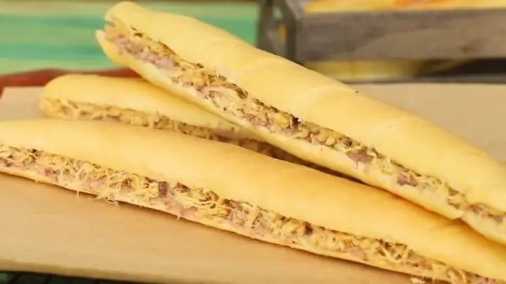 Cách Làm Bánh Mì Que Giòn Rụm, Thơm Ngon Tại Nhà