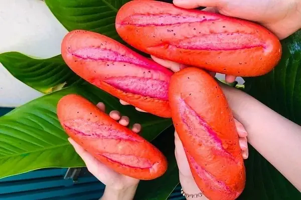 Cách Làm Bánh Mì Thanh Long Ruột Đỏ Giòn Rụm, Thơm Ngon Tại Nhà
