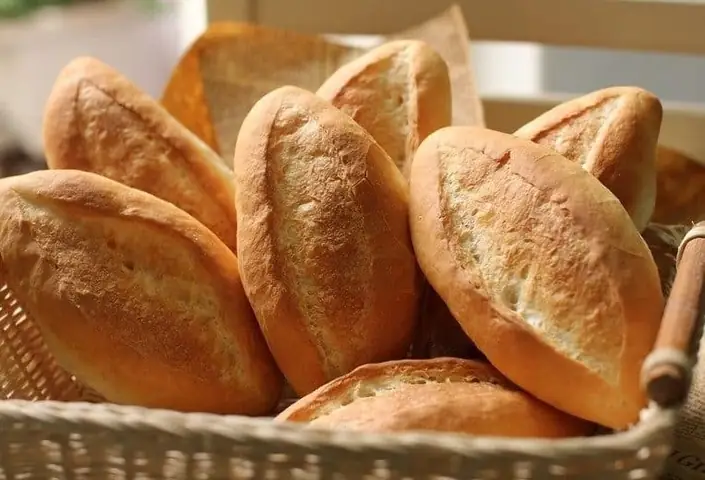 Cách Làm Bánh Mì Việt Nam Chuẩn Vị Tại Nhà