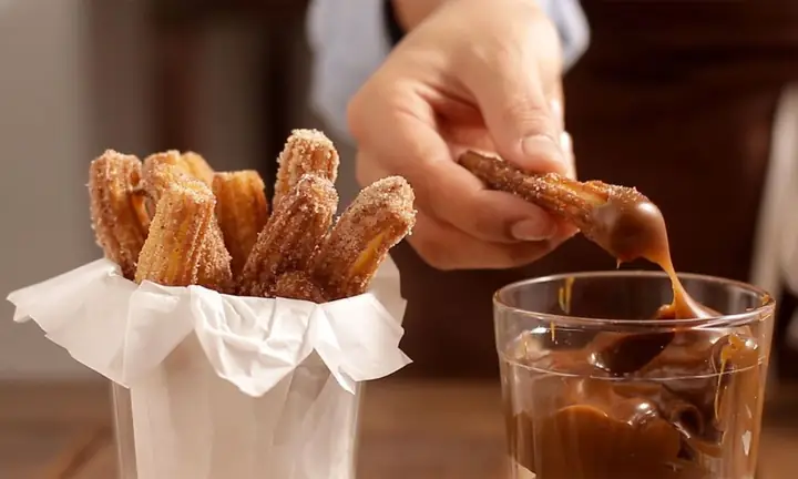 Cách Làm Bánh Quẩy Cà Vặt Giòn Rụm, Thơm Ngon Tại Nhà Cách Làm Bánh Quẩy Cà Vặt Giòn Rụm, Thơm Ngon Tại Nhà
