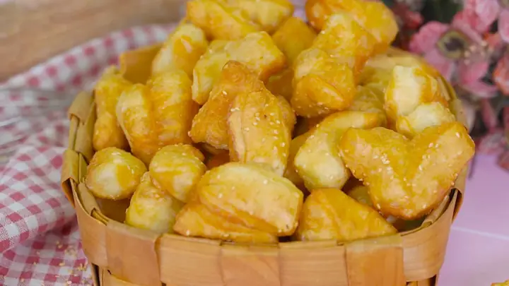 Cách Làm Bánh Quẩy Ngọt Mềm