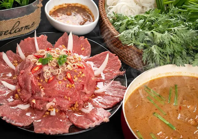 Cách Làm Bò Nhúng Mắm Ruốc: Bí Quyết Từ Nguyên Liệu Đến Nước Chấm Thần Thánh