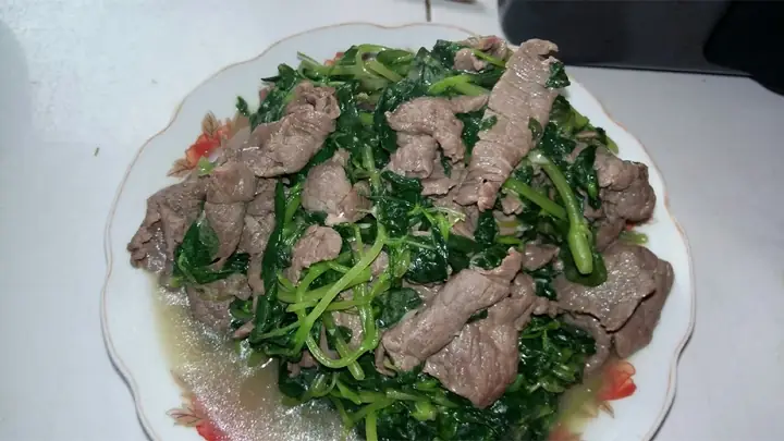 Cách Làm Bò Sốt Me Rau Càng Cua: Bí Quyết Tạo Nên Hương Vị Chua Ngọt Chuẩn Vị Miền Tây Cách Làm Bò Sốt Me Rau Càng Cua: Bí Quyết Tạo Nên Hương Vị Chua Ngọt Chuẩn Vị Miền Tây