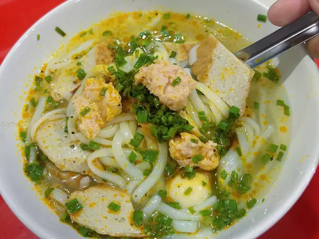 Cách Làm Chả Tôm Nấu Bánh Canh Ngon Chuẩn Vị Miền Trung