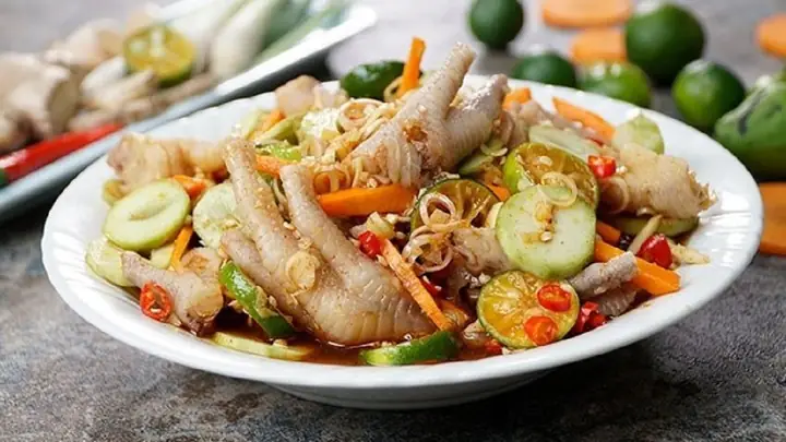Cách Làm Chân Gà Rút Xương Ngâm Xoài Chua Cay Ngon Chuẩn Vị