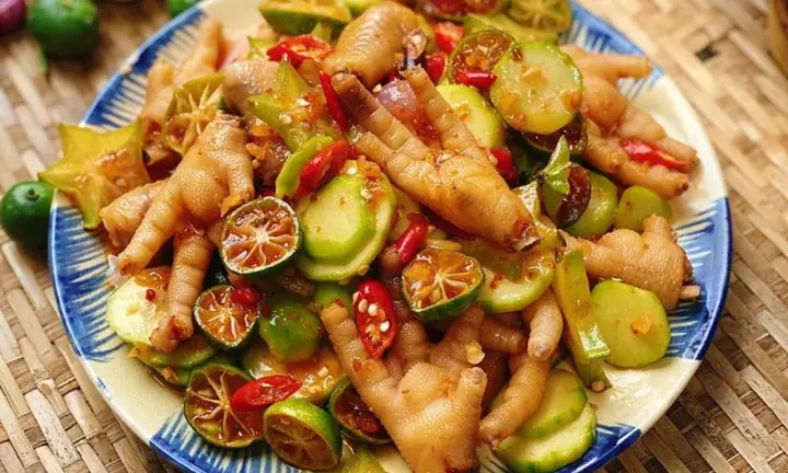 Cách Làm Chân Gà Rút Xương Ngâm Xoài Chua Cay Ngon Chuẩn Vị