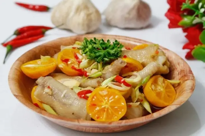 Cách Làm Chân Gà Sả Tắc Ăn Liền Ngon Chuẩn Vị, Giòn Sần Sật Cách Làm Chân Gà Sả Tắc Ăn Liền Ngon Chuẩn Vị, Giòn Sần Sật